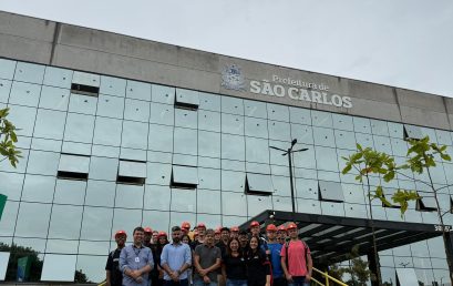 Visita da Edificar com os calouros da Engenharia Civil na Prefeitura Municipal e AEASC São Carlos